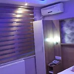 Hotel Goeznur *