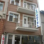 Hotel Goeznur *
