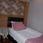 Hotel Goeznur *